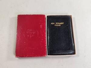 lot 204 image: KJV New Testament and Psalms Black Genuine Leather Pocket Bible with Box