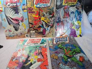 lot 1043 image: Justice League Europe DC Comics Issues #24-28 Lot