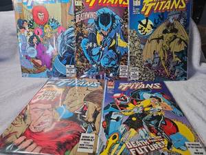 lot 1059 image: DC Team Titans Comic Book Lot Issues #7, #8, #9, #10, and #11