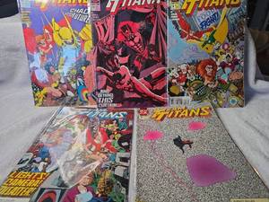 lot 1060 image: DC Comics Team Titans Issues #12-16 Comic Book Lot