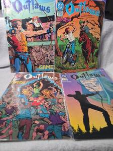 lot 1072 image: DC Outlaws Comic Book Lot Issues #5-8 The Legend of the Man Called Hood