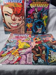 lot 1075 image: DC Outsiders Comic Book Lot Issues #10-13