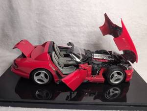 lot 1503 image: Dodge Viper RT10 118 Scale Diecast Model Car in Red in Display Case
