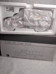 lot 3000 image: 1958 GMC Cargo Truck 134 Scale Die-Cast Metal Replica