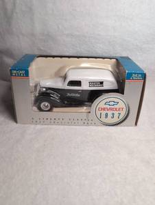 lot 3003 image: Liberty Classics 1937 Chevrolet Die-Cast Metal Bank - True Value Master Mechanic