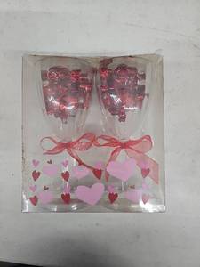 lot 35979 image: Valentines Theme Wine Glasses