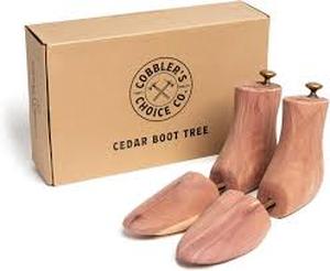 lot 35972 image: Cobblers Choice Mens Cedar Boot Tree - All Natural Aromatic Cedar Wood