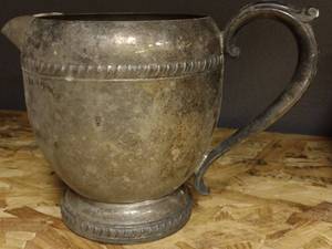 lot 563 image: Silver-Plated Creamer Pitcher DP60