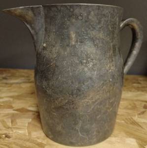 lot 564 image: Pewter Pitcher with Handle DP60
