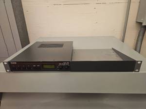 lot 10438 image: Extron DVS 304 Video and RGB Scaler