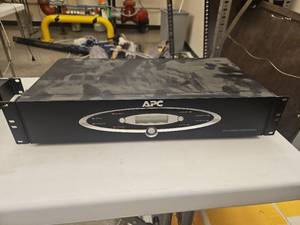 lot 10450 image: APC H15BLK H15 Power Conditioner