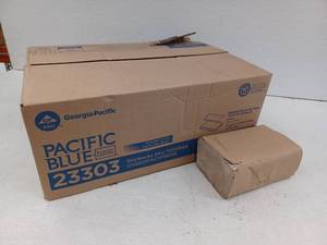 lot 15802 image: Georgia Pacific Pacific Blue Basic Multifold Recycled Paper Towel