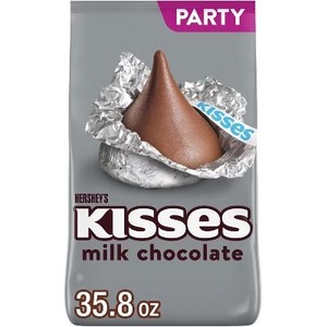 lot 4245 image: Hersheys Kisses Milk Chocolate Candy - 35.8oz. BB NOV 2025