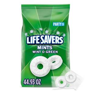lot 4246 image: Mars Lifesavers Wint-O-Green Breath Mints Hard Candy, 44.93 Oz. BB FEB 2025
