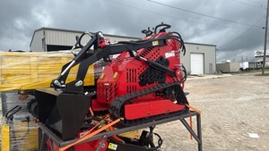 lot 400 image: SSL60 Skid unused Steer Loader 590KG Operating Weight