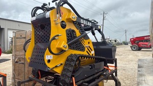 lot 408 image: SSL60 unused Mini Skid Steer Loader 680KG Construction Equipment