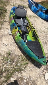 lot 604 image: Kayakerz unused Sit-On-Top Kayak with Paddle and Seat