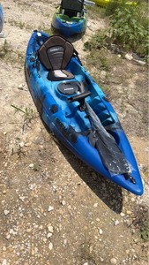 lot 606 image: Skipjako unused Titan Blue Kayak with Seat and Paddle