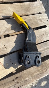 lot 53 image: MINI excavator ripper Attachment with Yellow tip