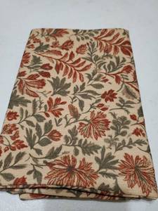 lot 58139 image: Crumbs Home pillow cover, rust orange sketch flower size (50cmx50cm) 20x20in  - Retail $8
