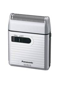 lot 43197 image: Panasonic Mens Shaver for Traveler ES-RS10-S Silver  DC3V (2 x AA Alkaline) (Japan Model) - Retail $22