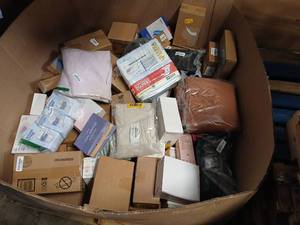 lot 62231 image: Mystery pallet