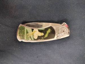 lot 62043 image: Marilyn Monroe collectible folding pocket knife