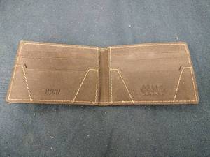 lot 62079 image: brown leather Relic American Classic bifold wallet