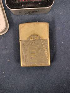 lot 62080 image: Zippo Craps Table Theme Lighter