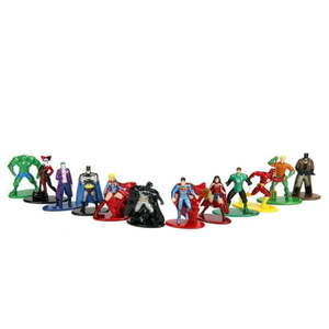 lot 62099 image: Nano Metalfigs Dc Comics Wonder Woman DC16