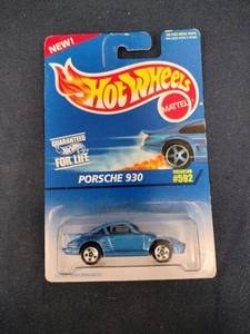 lot 62104 image: Hot Wheels Porsche 930