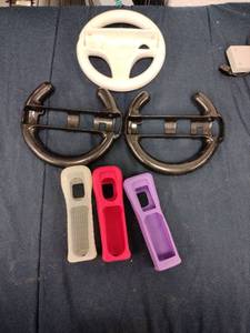 lot 62147 image: Lot of Wii Accessories