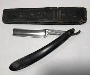 lot 62035 image: Wade and Butcher Sheffield Razor Blade