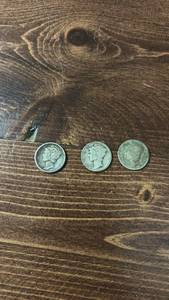 lot 40397 image: Mercury Silver Dime Collection (Lot of 3)