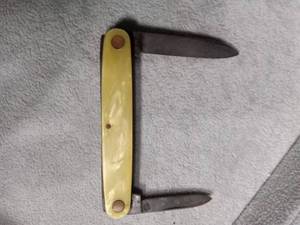 lot 6145 image: Two-Blade Folding Pocket Knife with Pearlescent Celluloid Handle