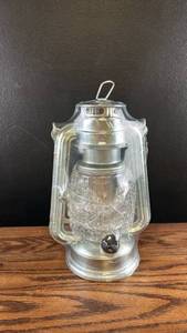 lot 6454 image: Silver Metal Hurricane Oil Lantern with Glass Globe
