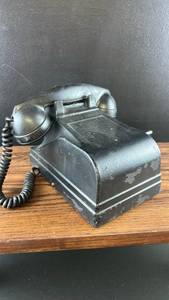 lot 6461 image: Black Bakelite Desk Telephone with Handset