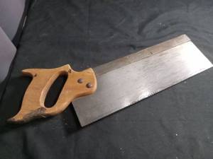 lot 50311 image: Craftmaster Back Saw with Wooden Handle