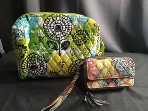 lot 5736 image: Vera Bradley Cosmetic Makeup Bag and Wallet Set in Limes Up Pattern