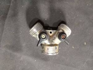 lot 6011 image: Lafayette Brass Two-Way Garden Hose Splitter