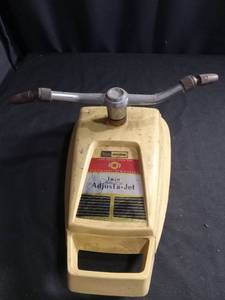 lot 50490 image: Sears Craftsman Twin Adjusta-Jet Lawn Sprinkler