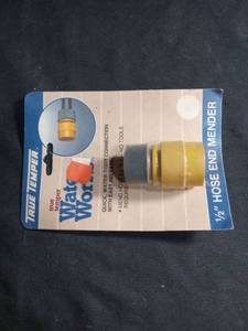 lot 50496 image: True Temper Water Works 12 Inch Hose End Mender W166C