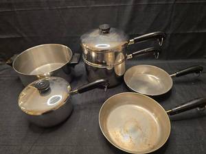 lot 50835 image: Revere Ware Copper Clad Stainless Steel Cookware Set