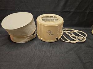 lot 50841 image: Ronco Tidie Drier Portable Hair Dryer with Bonnet