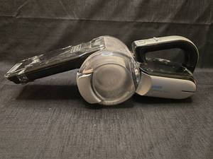 lot 50842 image: BlackDecker Pivot Lithium 20V Cordless Handheld Vacuum
