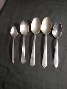 lot 50299 image: Mixed Silver-Plate and Stainless Spoon Collection - Set of 8