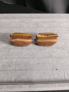 lot 5633 image: Hot Dog Salt and Pepper Shakers Set