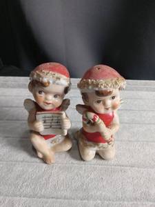 lot 5645 image: Pair of Christmas Angel Figurines with Red Hats