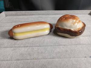 lot 5667 image: Hot Dog and Hamburger Salt and Pepper Shaker Set