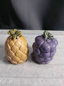 lot 5668 image: Ceramic Fruit Salt and Pepper Shaker Set